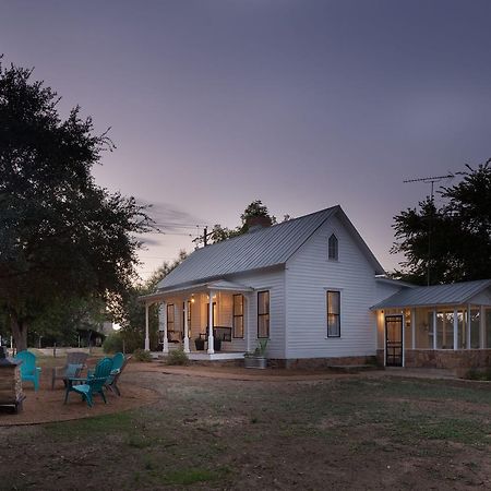 Mustard Seed B&B On The Llano Exterior photo